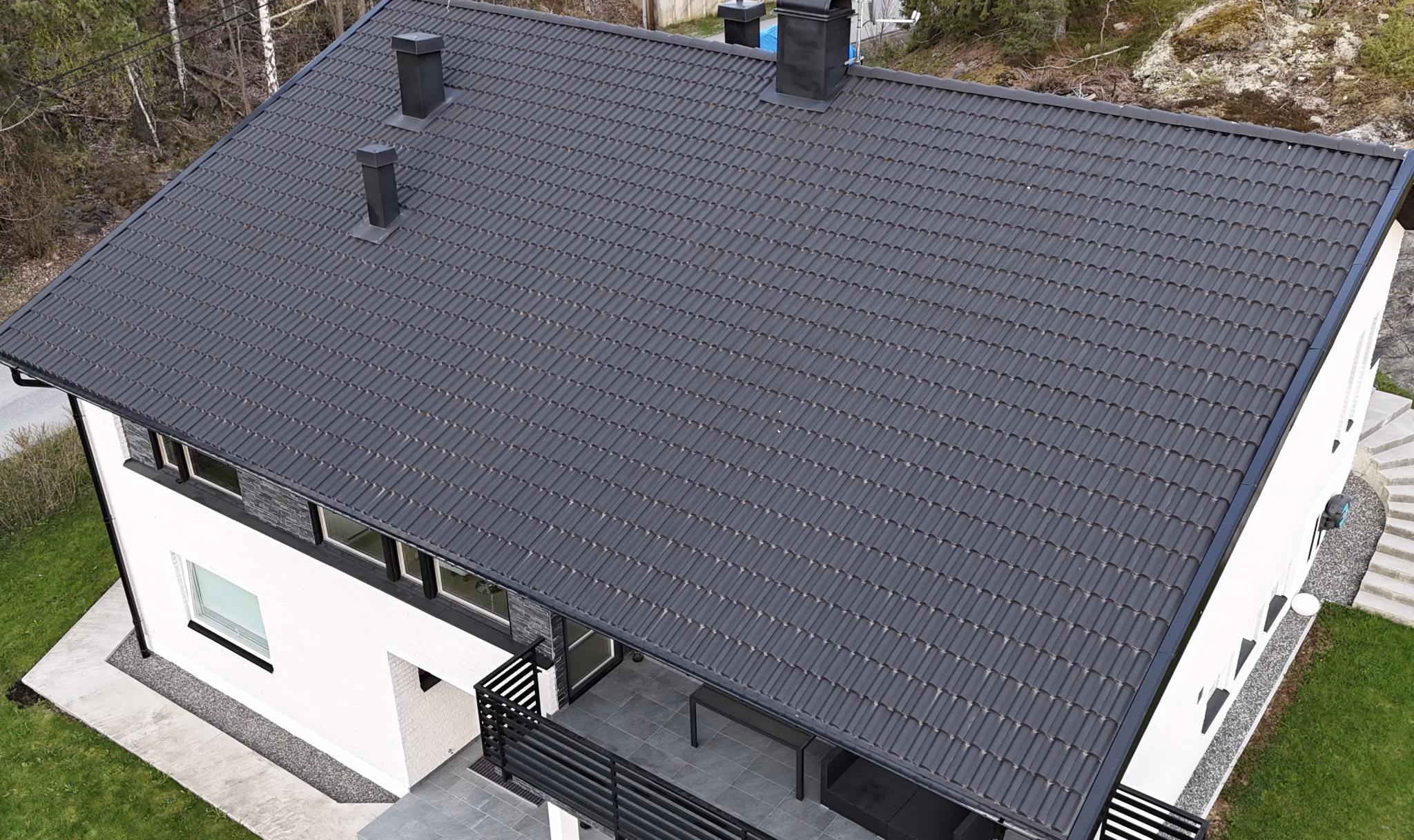Takläggare Haninge – VERTEX TAK AB utför takbyte på villa